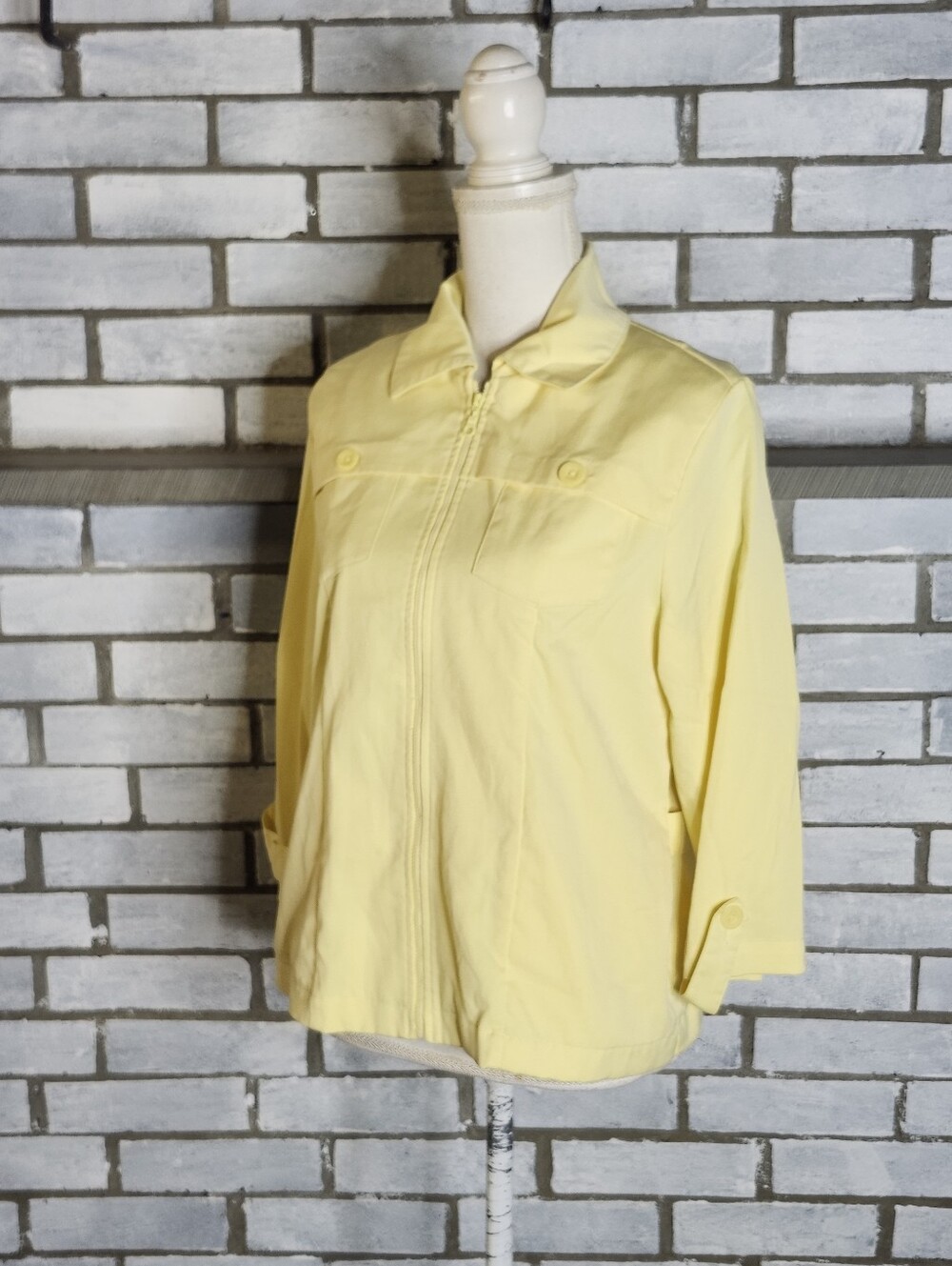 • Alfred Dunner Women's 3/4 Sleeve Lightweight Jacket Petite Size MP? Yellow